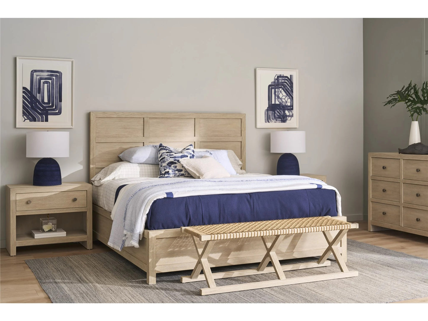 Universal - Oasis-Coastal Living Home Dockside Panel Bed King