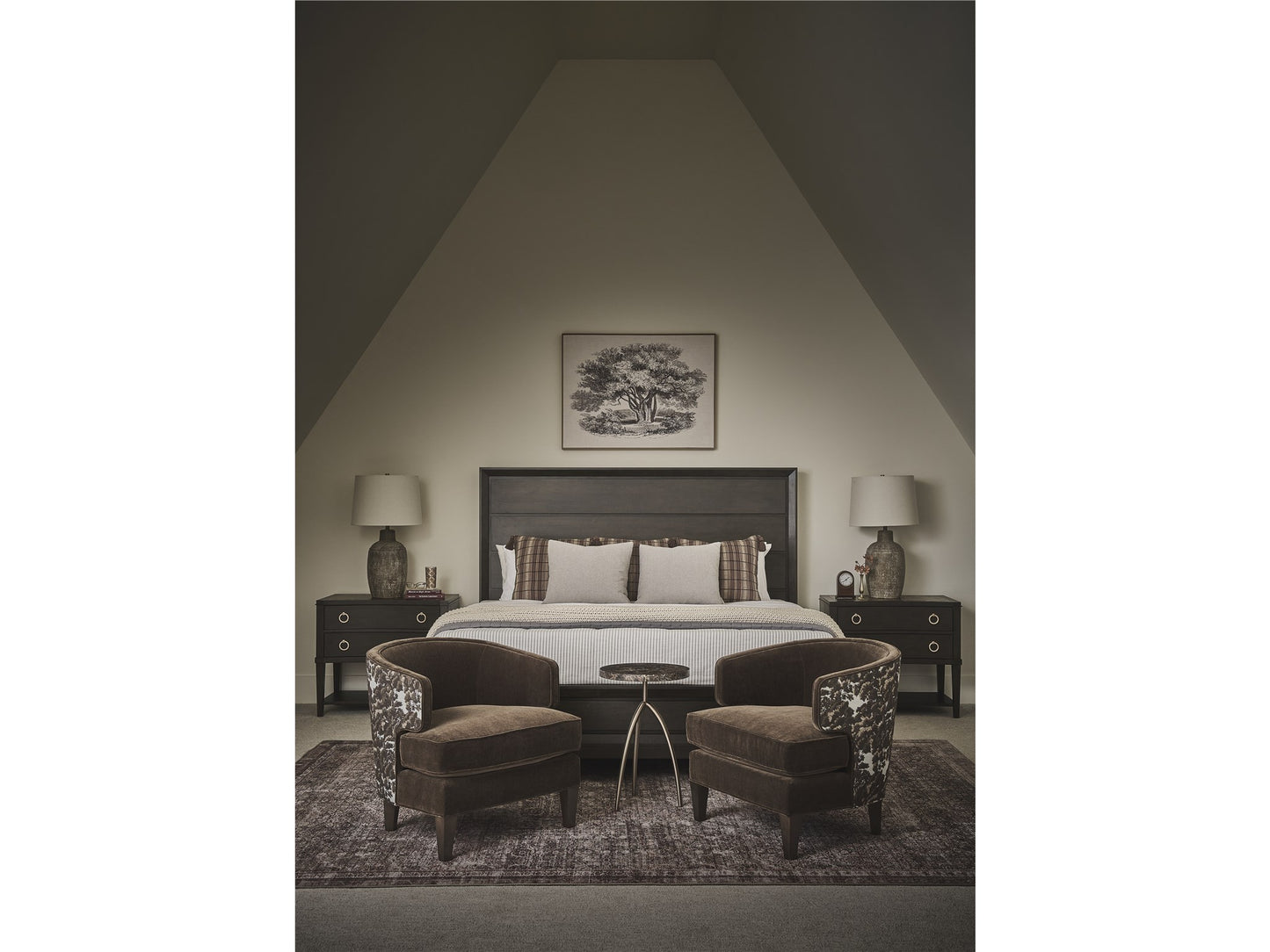 Universal - Fenwick Panel Bed King