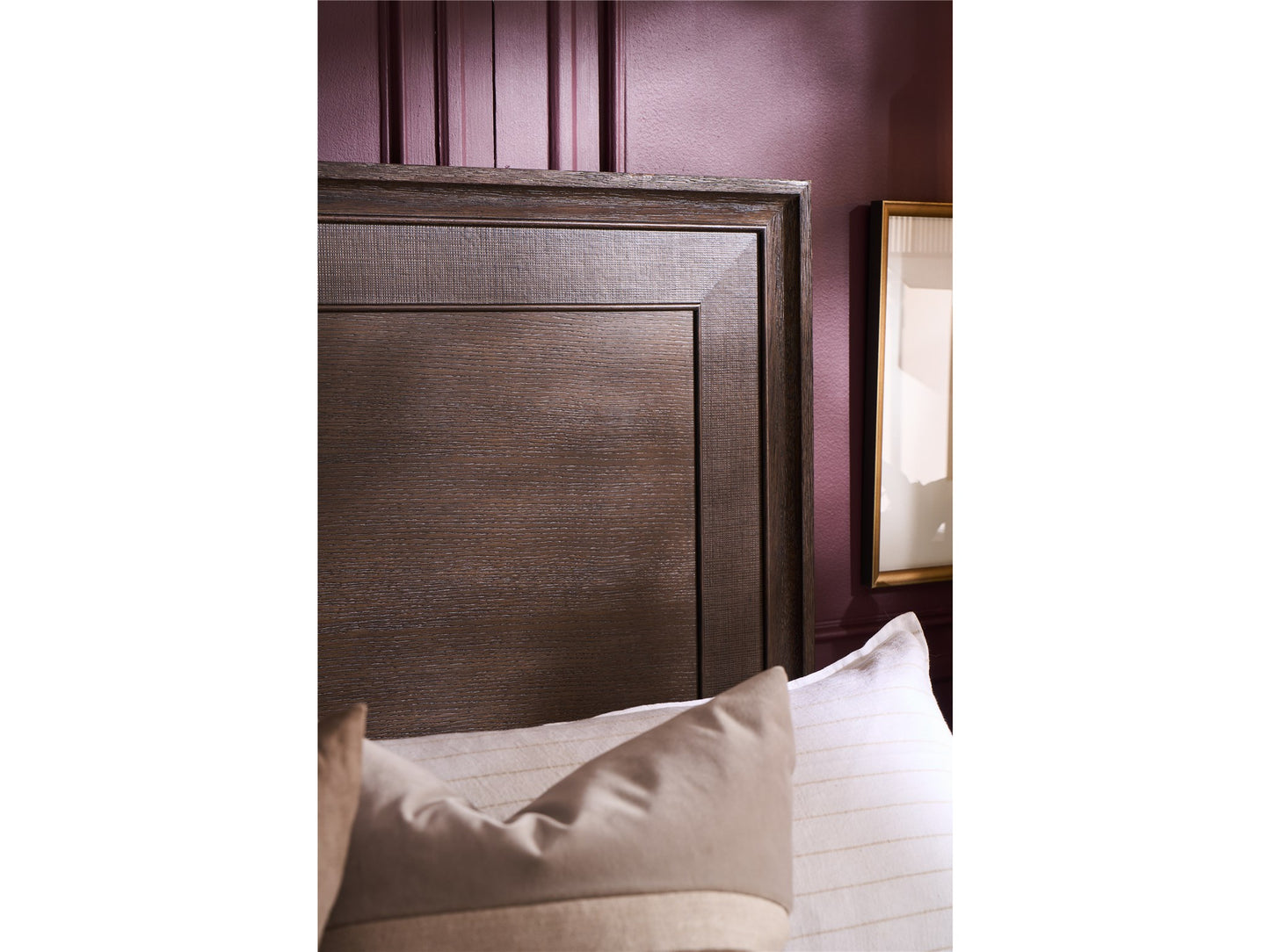 Universal - Montclair Panel Bed King