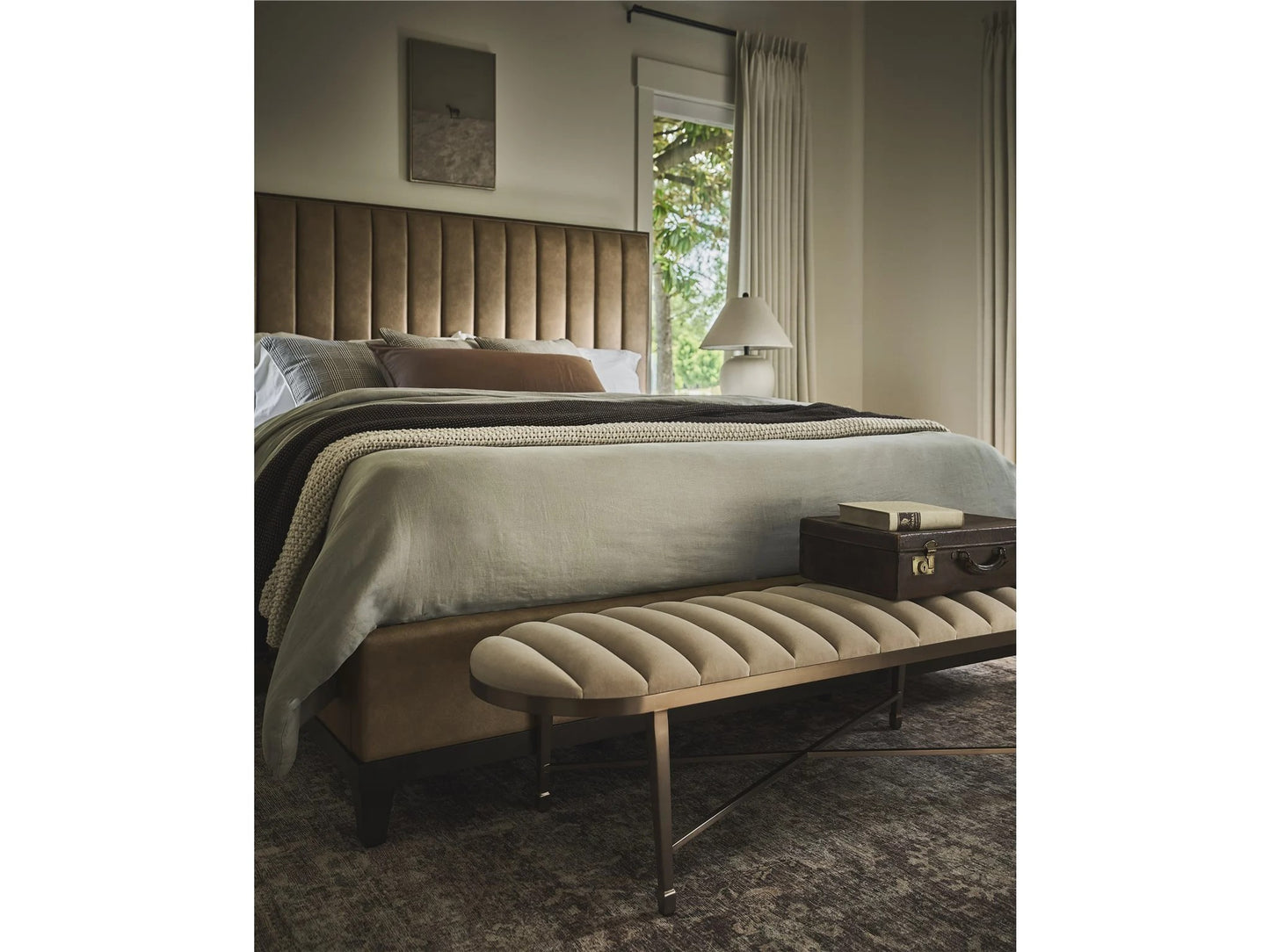 Universal - Fenwick Upholstered Bed King