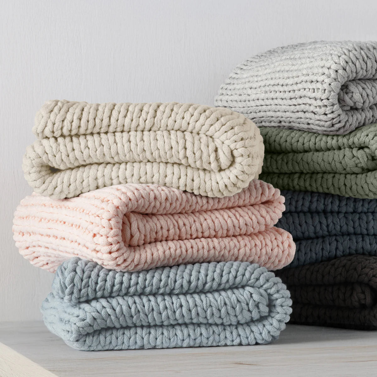 Chunky Hand-Knit Oversized Throw Blanket