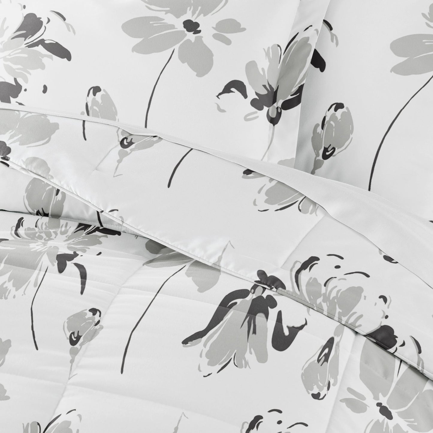 Magnolia Patterned Down-Alternative Comforter Set