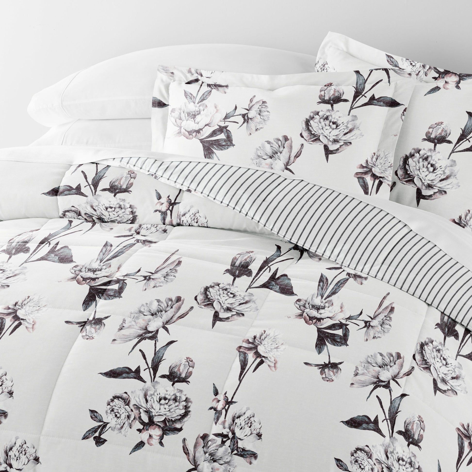 Vintage Magnolia Stripe Reversible Patterned Down-Alternative Comforter Set