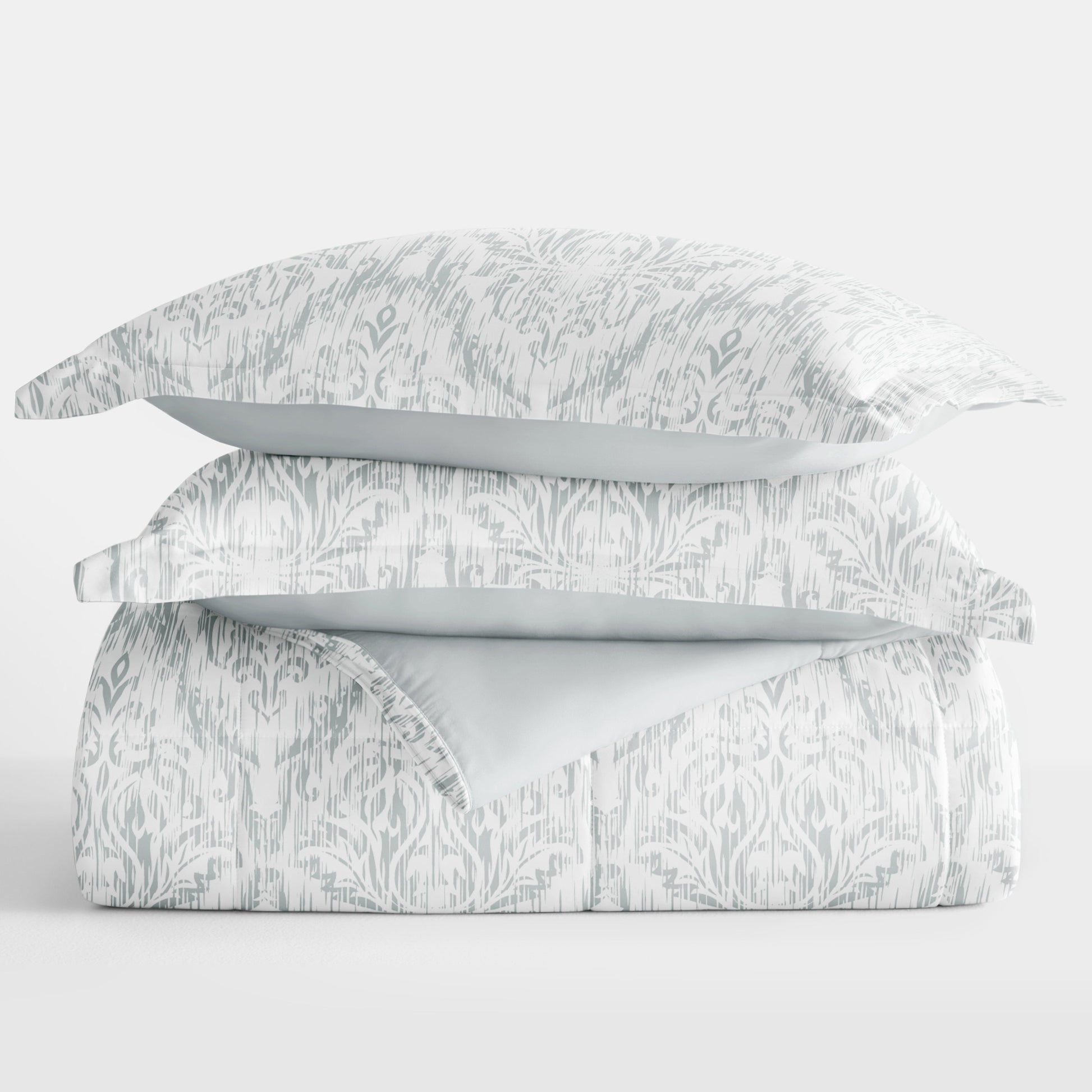 English Countryside Reversible Patterned Down-Alternative Comforter Set