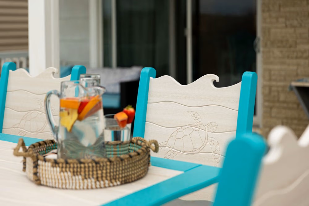 Finch - Wave Dining Chair