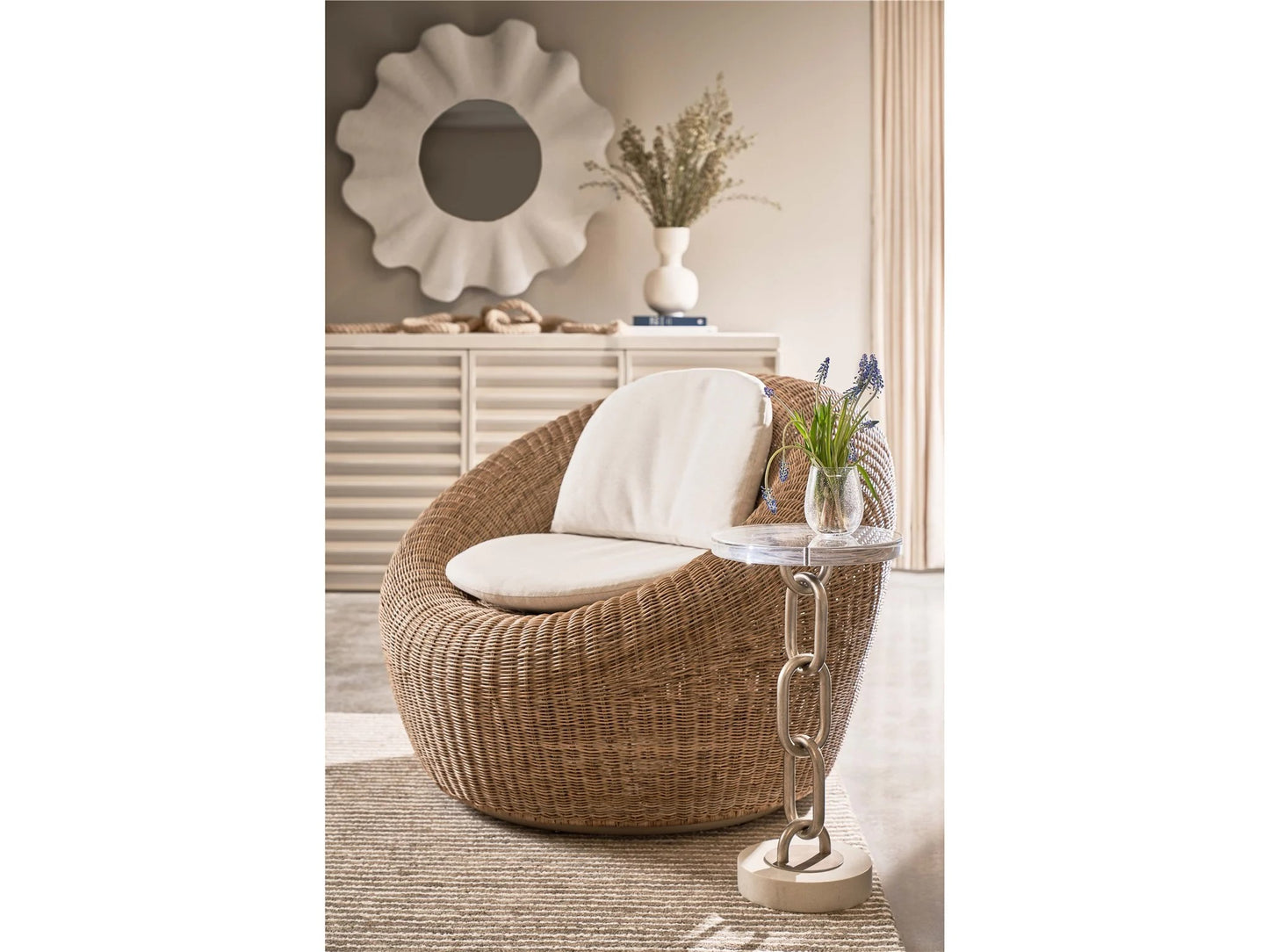 Universal - Oasis-Coastal Living Home Sea Pod Swivel Chair
