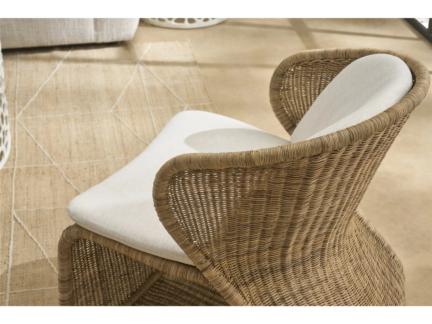 Universal - Oasis-Coastal Living Home Oasis Lounge Chair