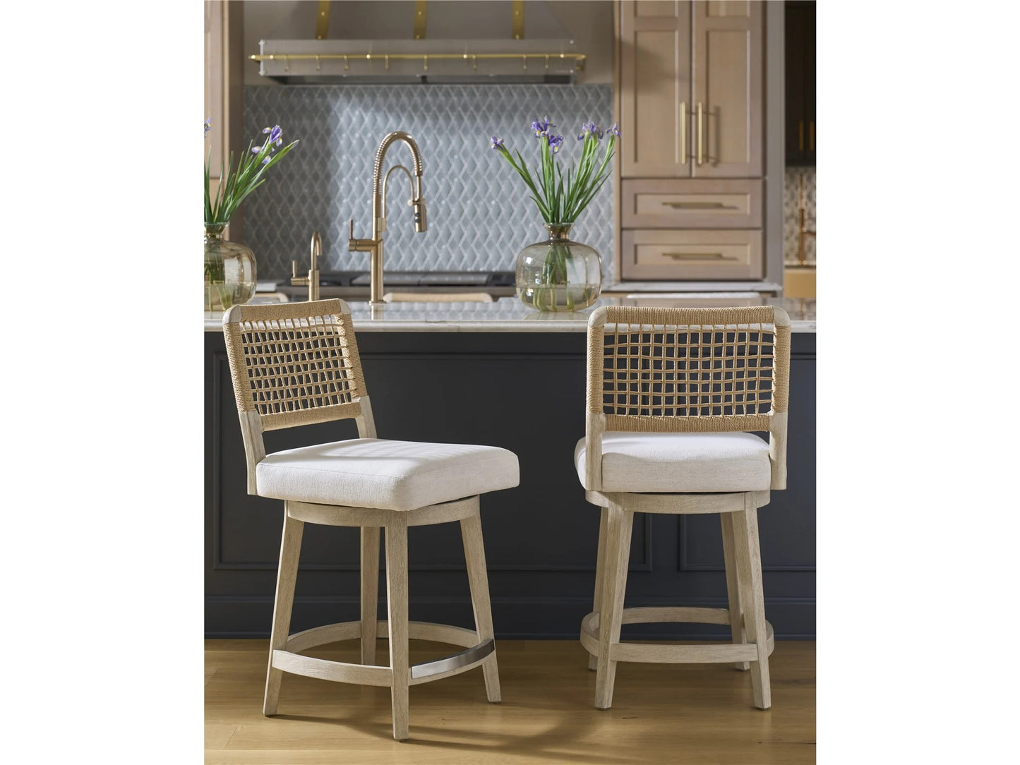 Universal - Oasis-Coastal Living Home Dockside Swivel Counter Stool