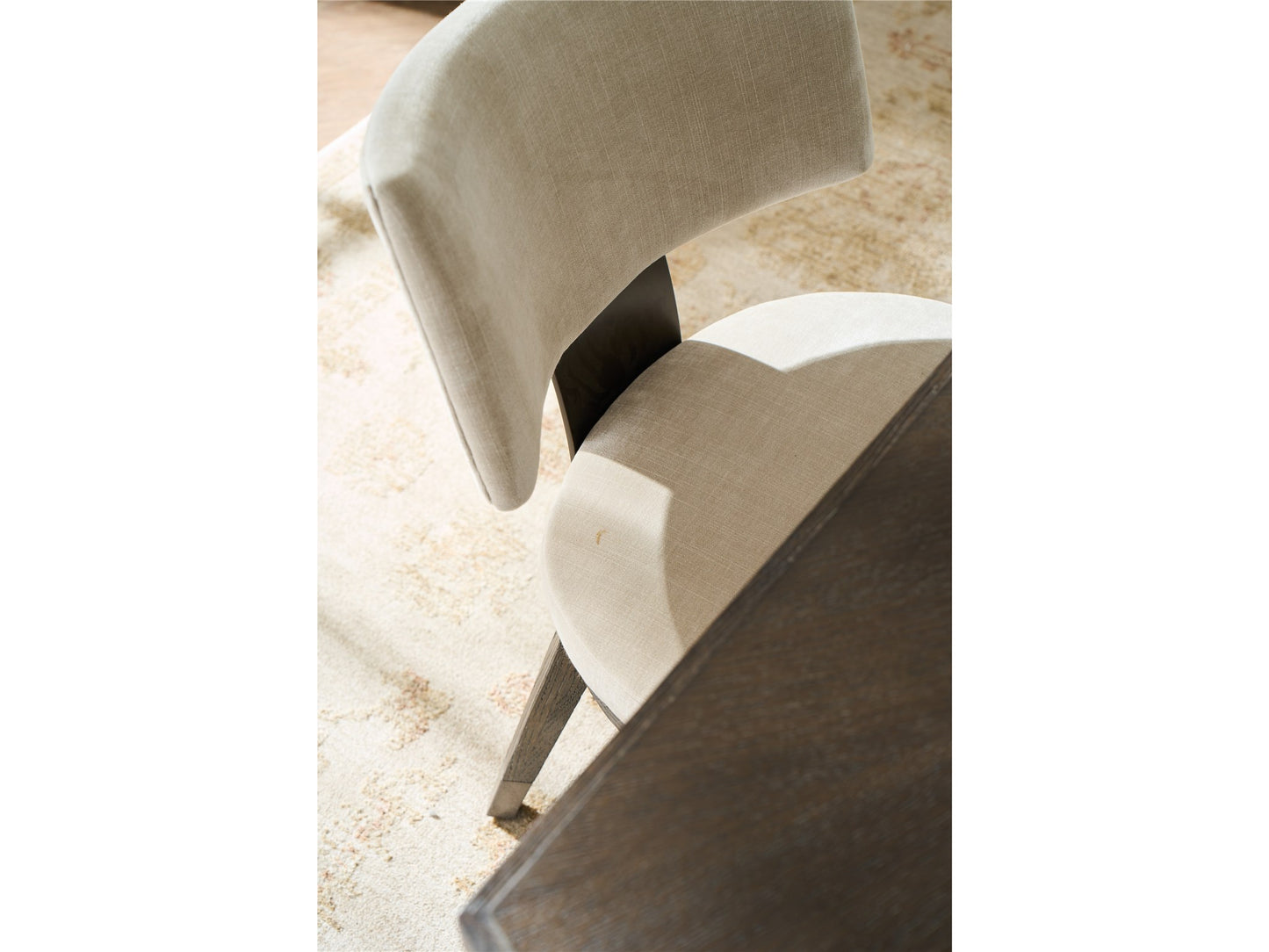 Universal - Montclair Cocoa Side Chair