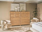 Universal - Weekender Coastal Living Home Weekender Chest