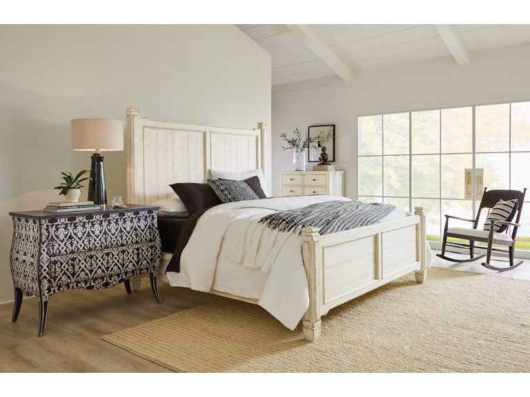 Hooker Furniture - Bedroom Americana Six-Drawer Chest