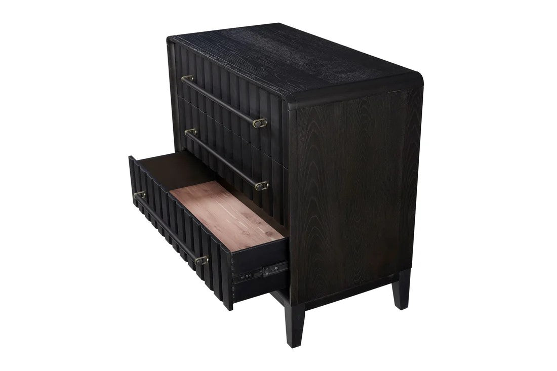 Elure - Bachelor Chest