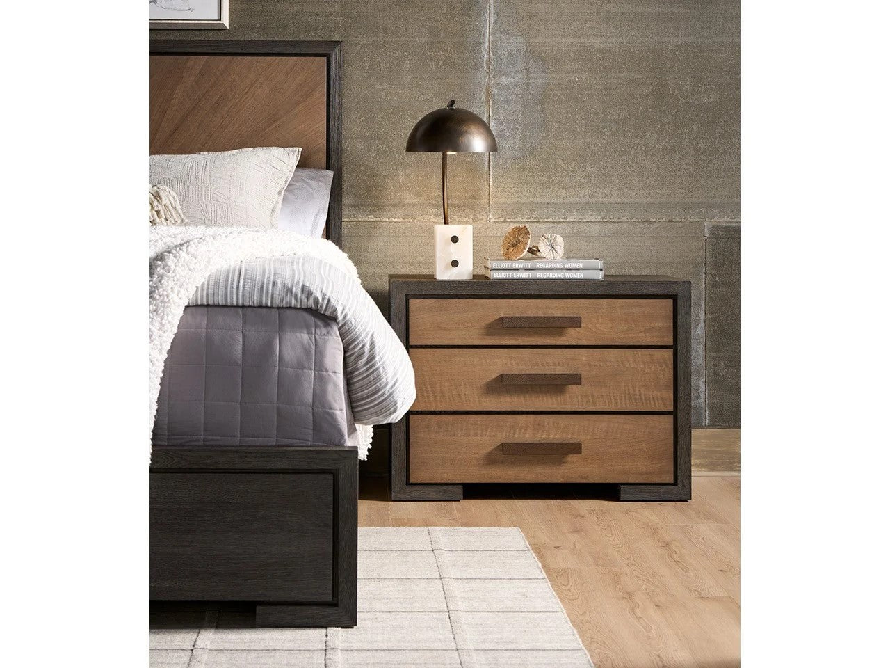 Universal - Mist & Veil-Modern Bachelors Chest