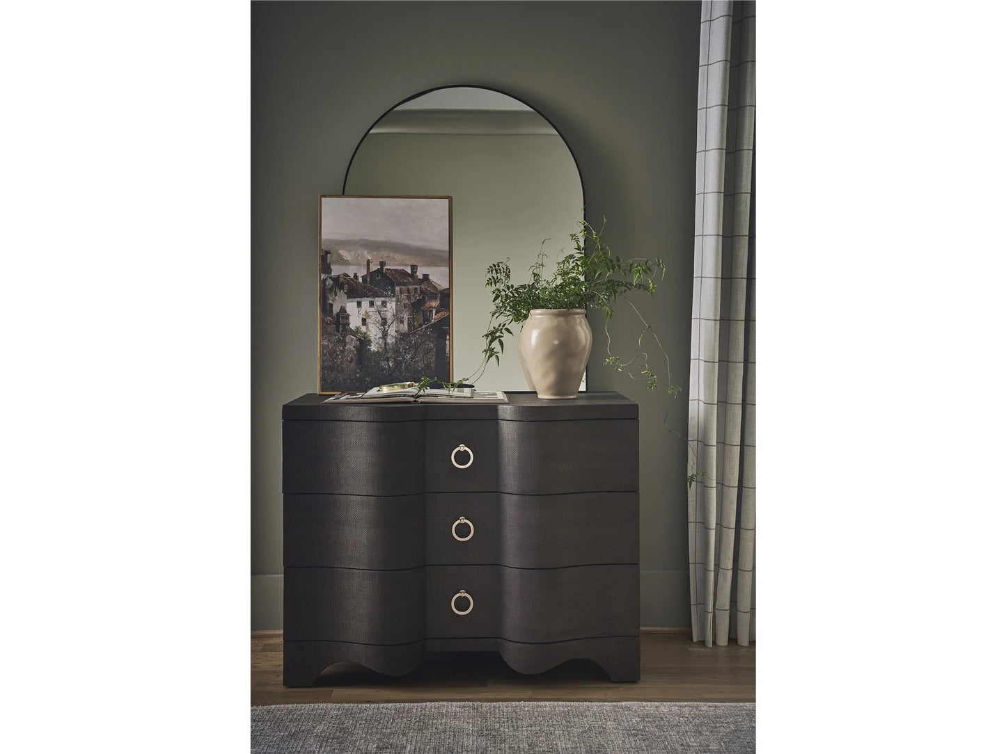 Universal - Fenwick Embossed Chest