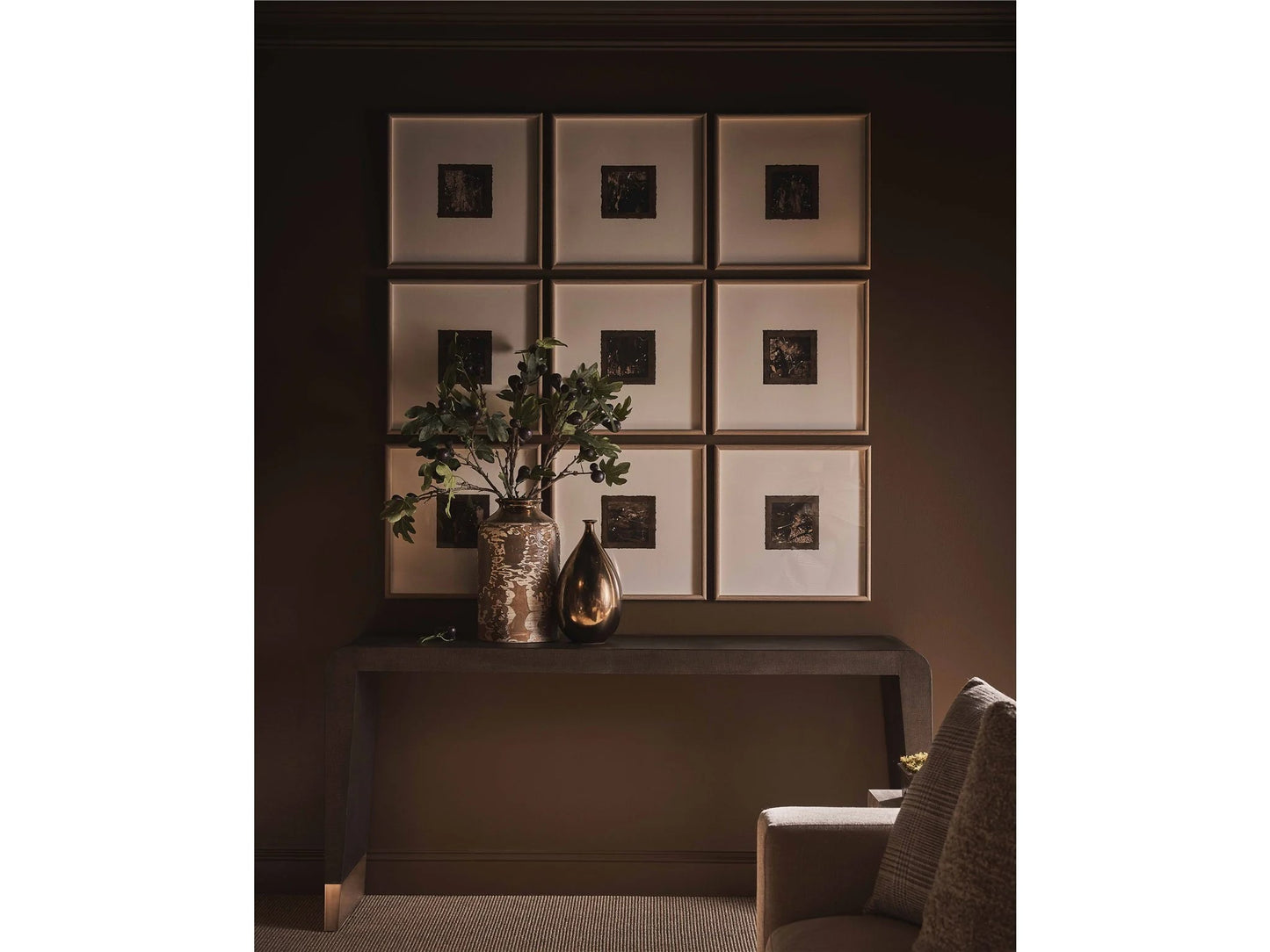 Universal - Fenwick Embossed Console