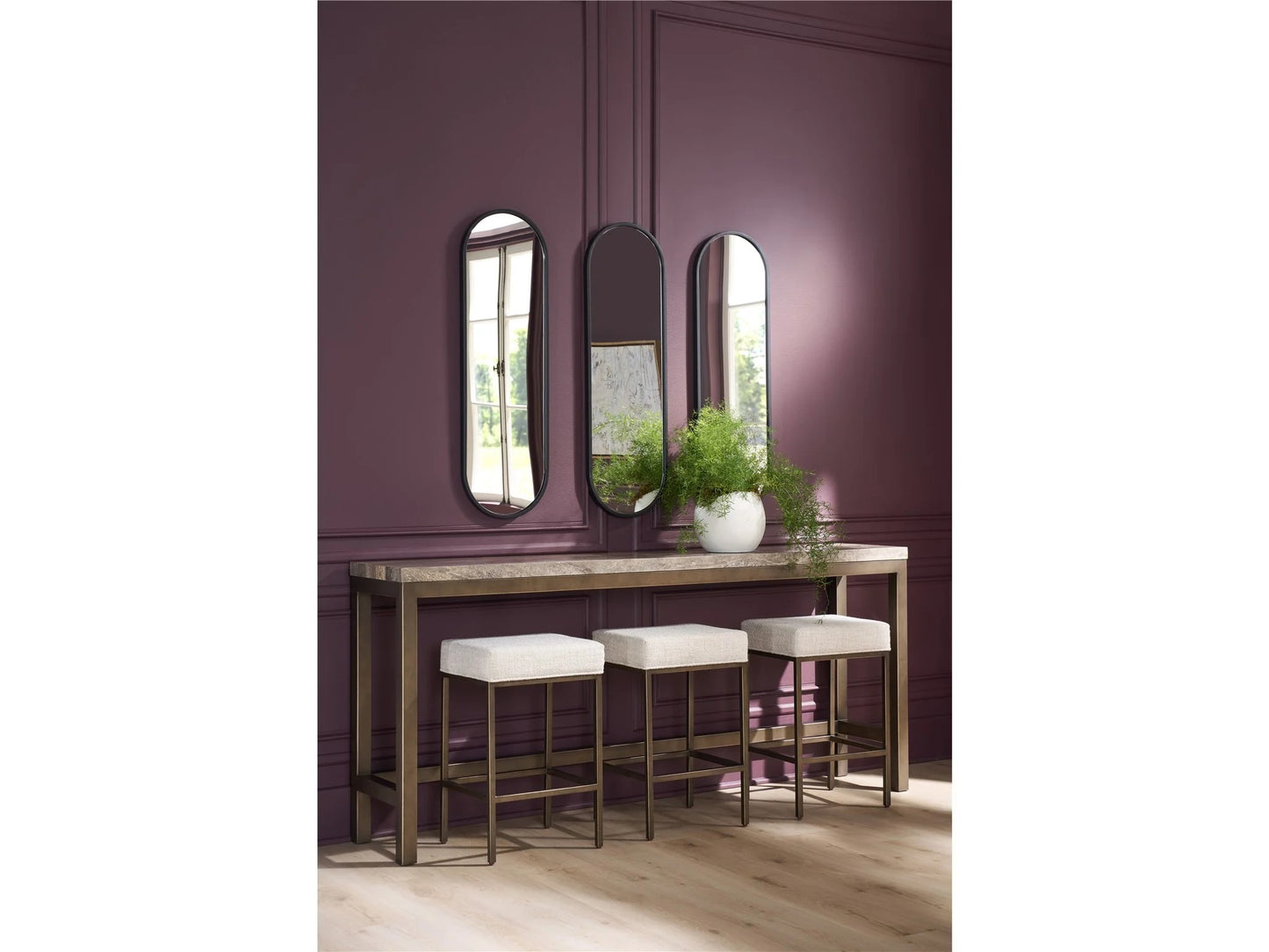 Universal - Montclair Brindle Console with Stools