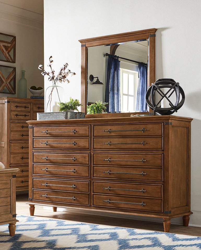 Farmhouse Chic - 6 Drawer Dresser & Mirror in Bourbon Oak