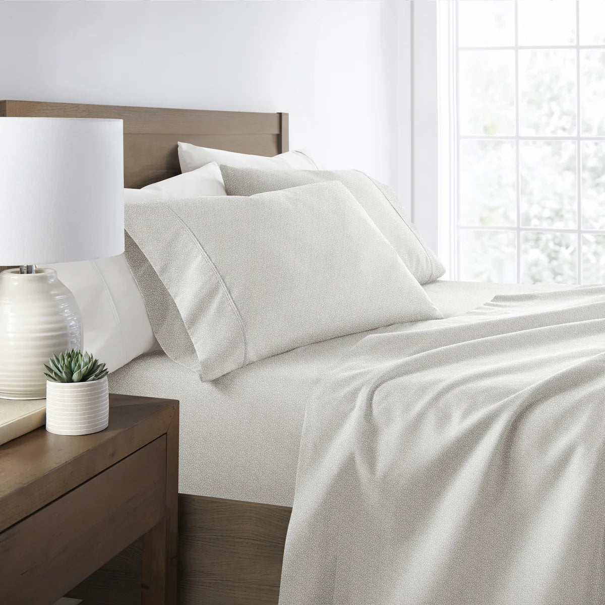 Modern Circles 4-Piece Patterned Sheet Set