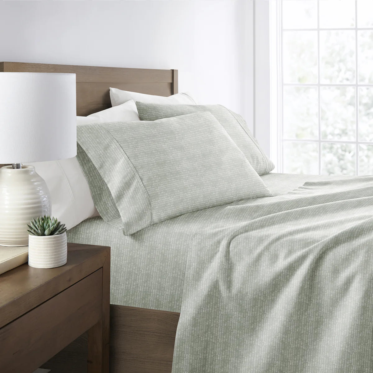 Dashed Lines 4-Piece Patterned Sheet Set