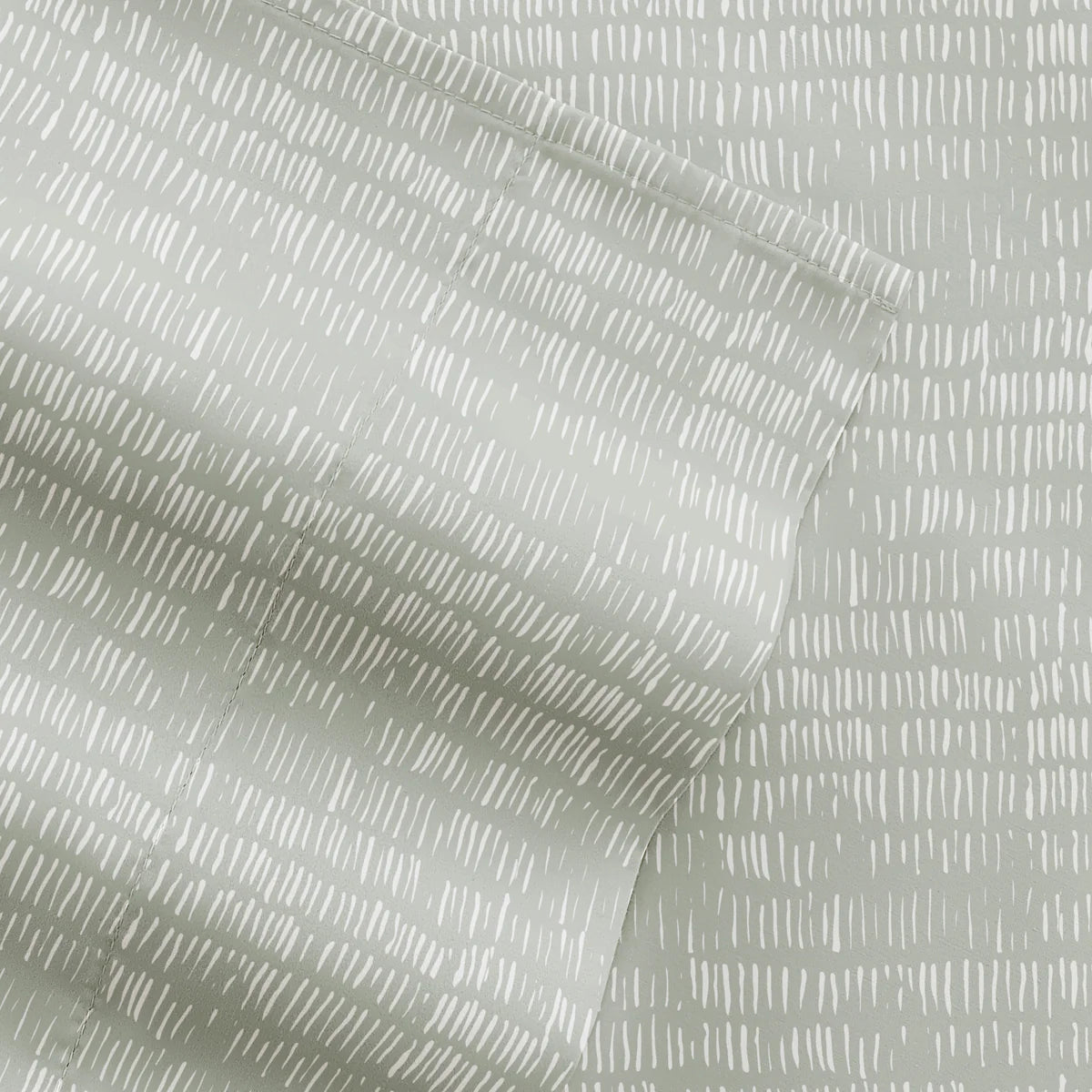 Dashed Lines 4-Piece Patterned Sheet Set
