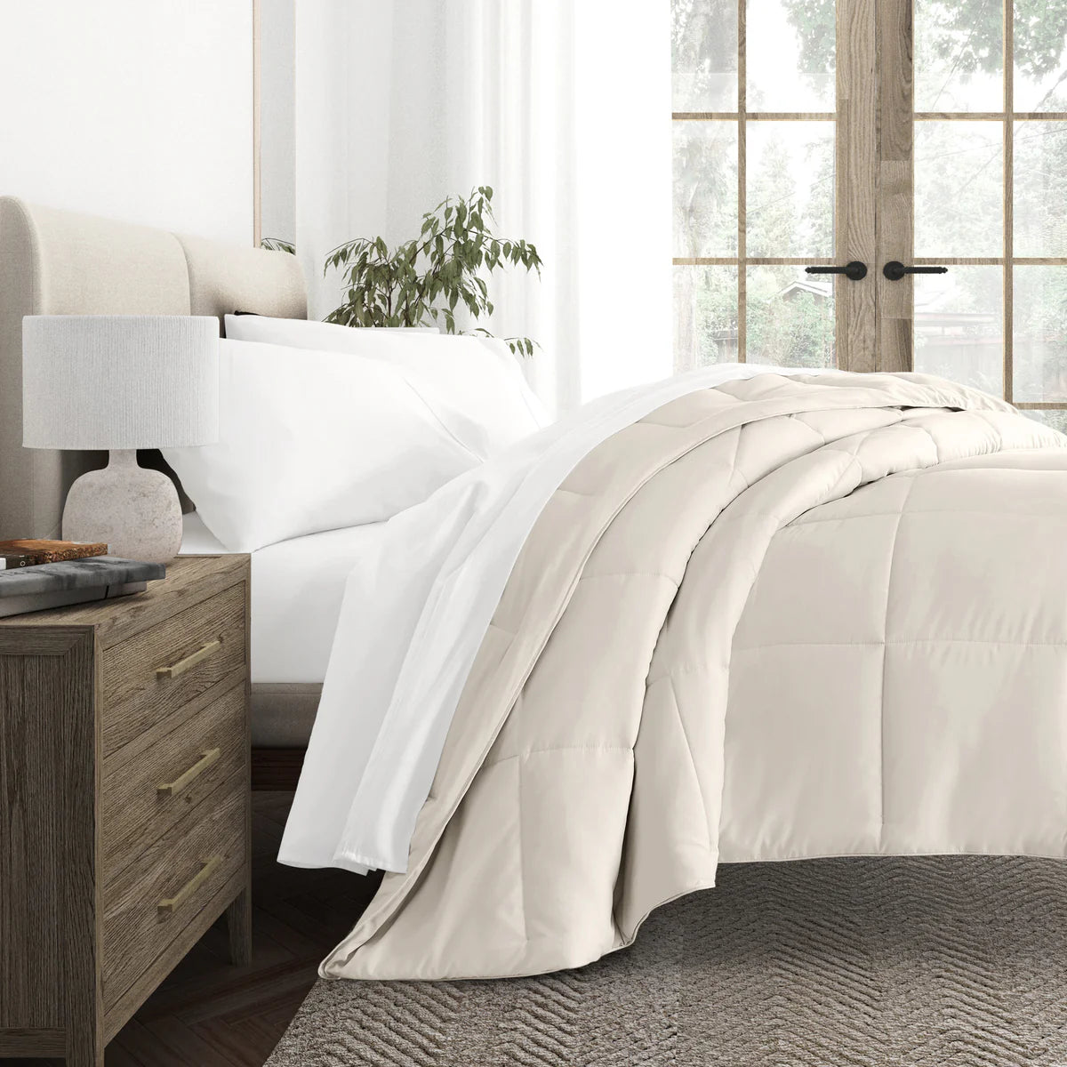 Lightweight All Season Down-Alternative Comforter
