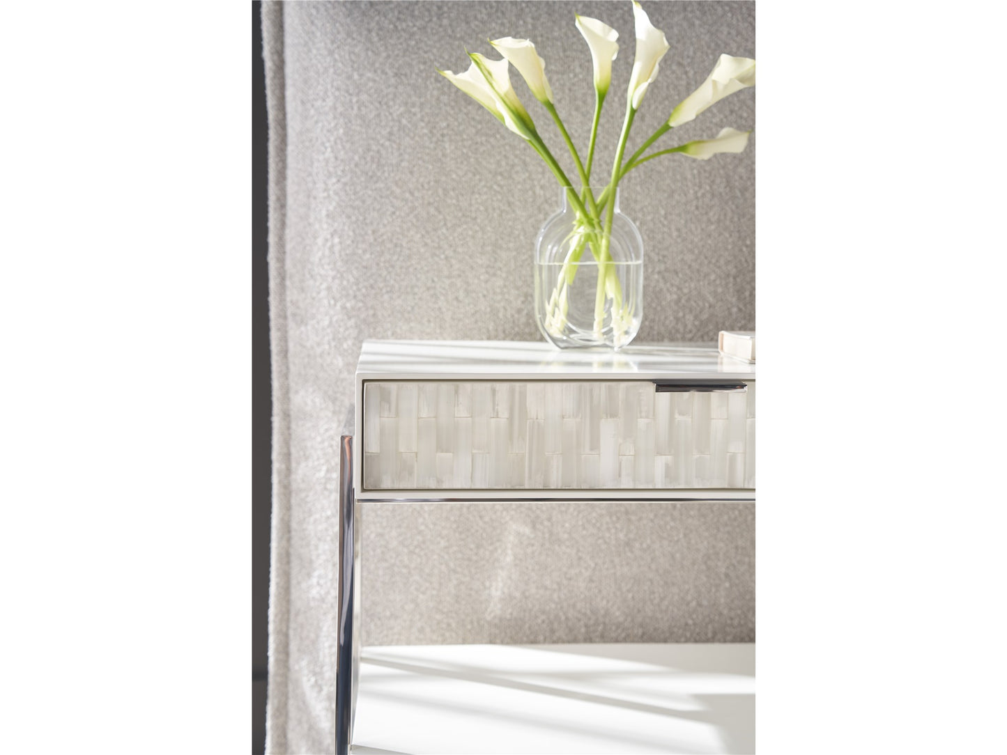 Universal - New Modern-Modern Ingrid Nightstand