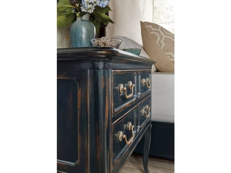 Hooker Furniture - Bedroom Charleston Two-Drawer Nightstand
