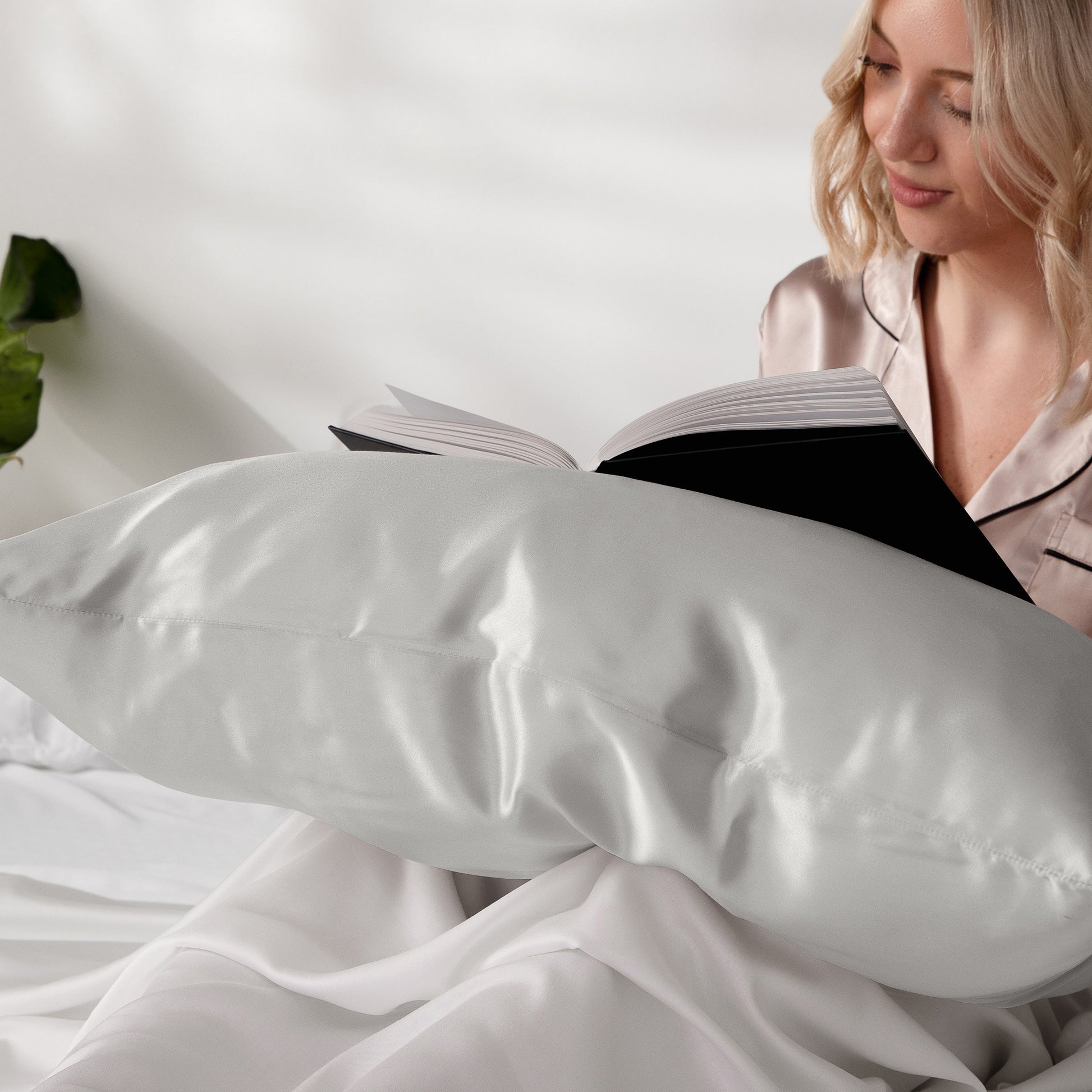 100% Mulberry Silk Pillowcase