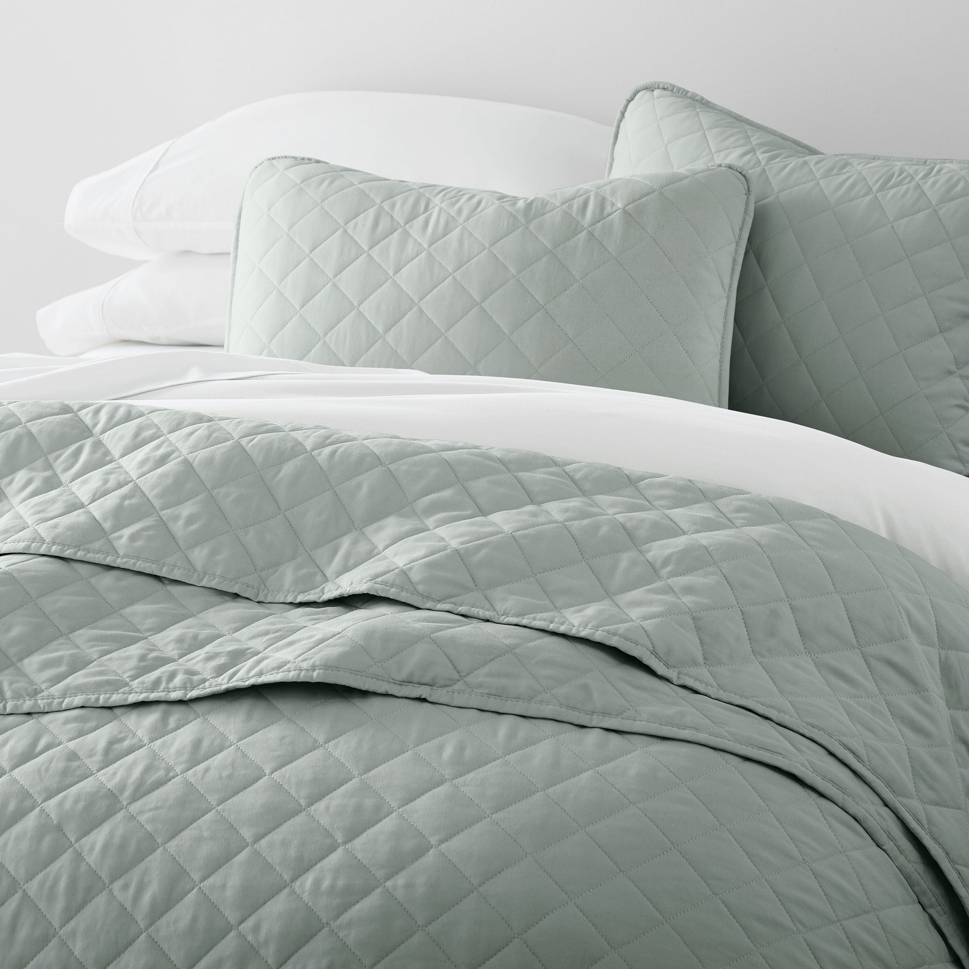 Lightweight Diamond Stitch Quilted Coverlet Set