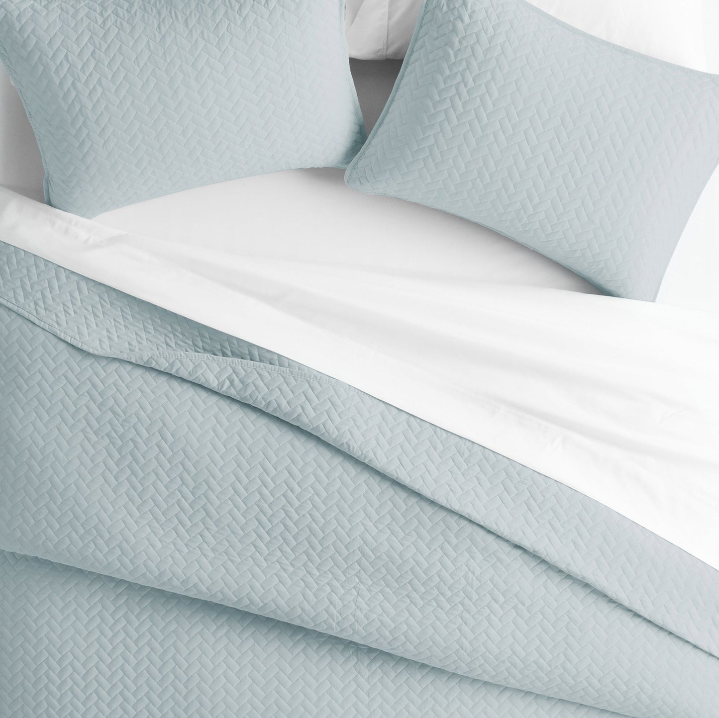 Lightweight Herringbone Stitch Quilted Coverlet Set