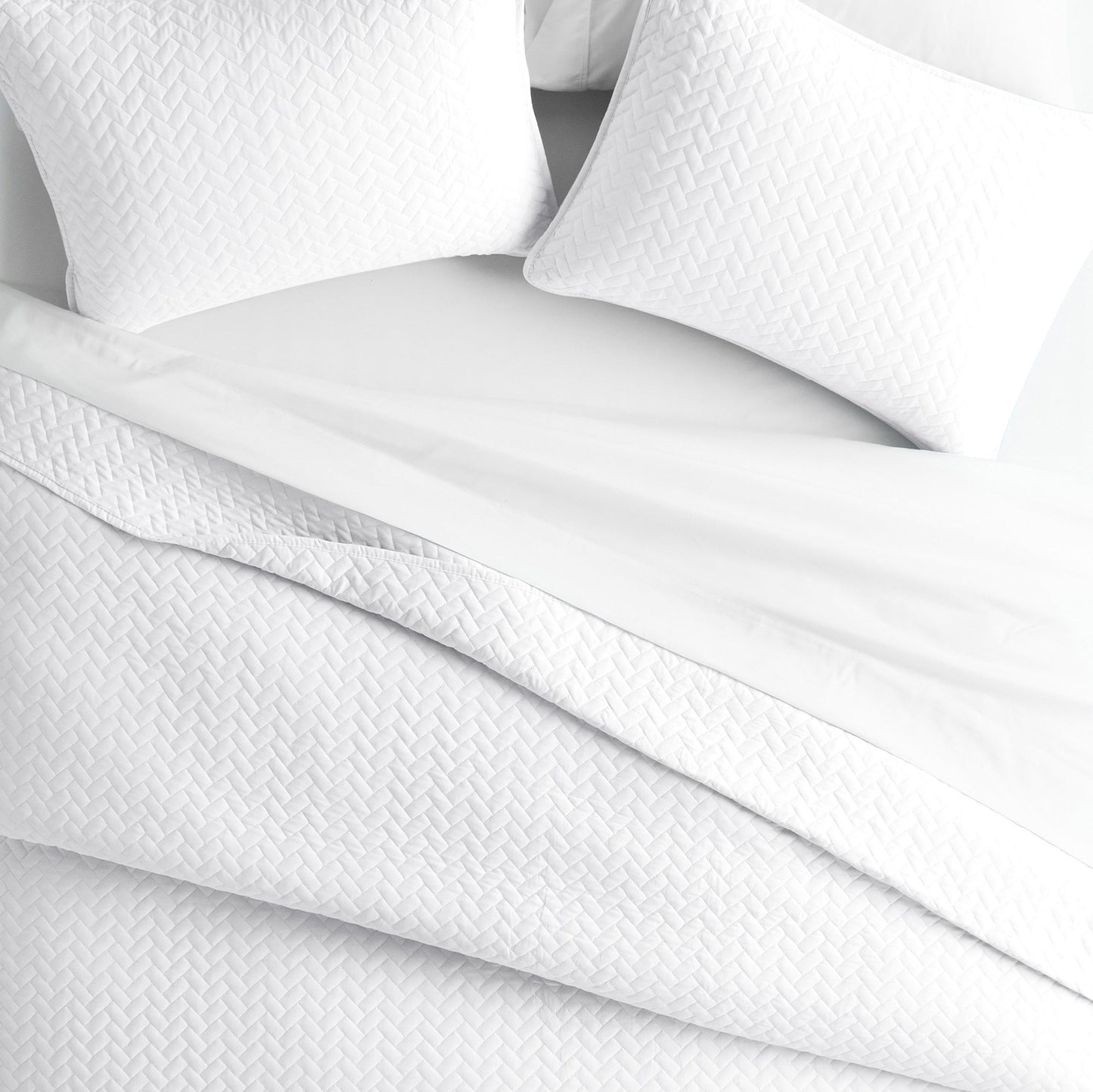 Lightweight Herringbone Stitch Quilted Coverlet Set