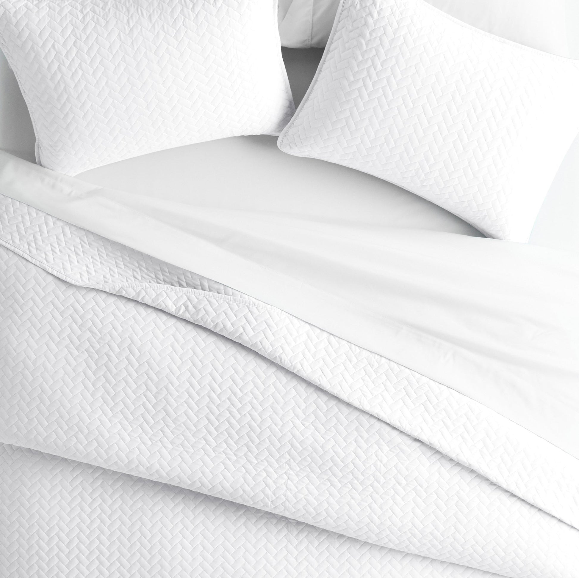 Lightweight Herringbone Stitch Quilted Coverlet Set