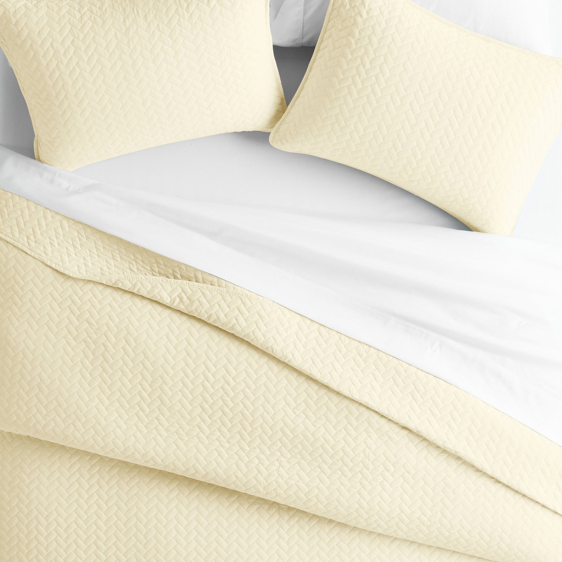 Lightweight Herringbone Stitch Quilted Coverlet Set