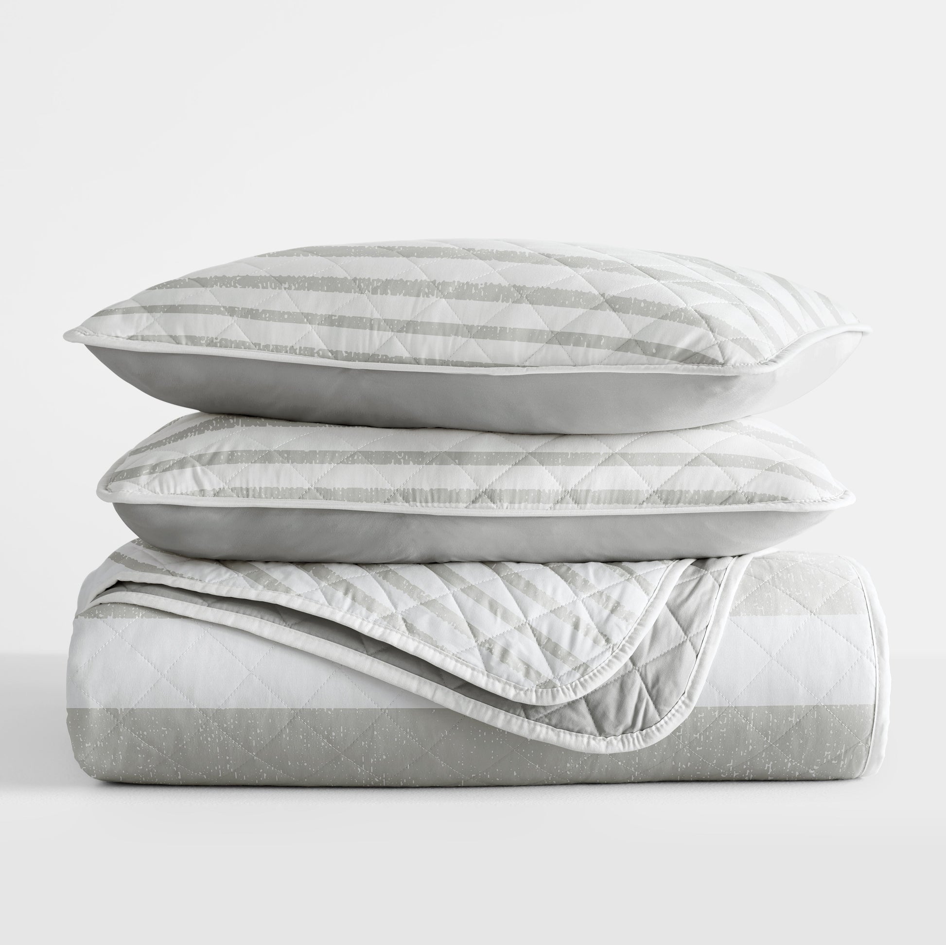 Summer Stripes Patterned Reversible Quilted Coverlet Set