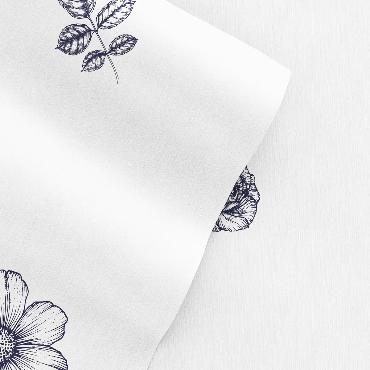 Indigo Flowers 4-Piece Patterned Sheet Set