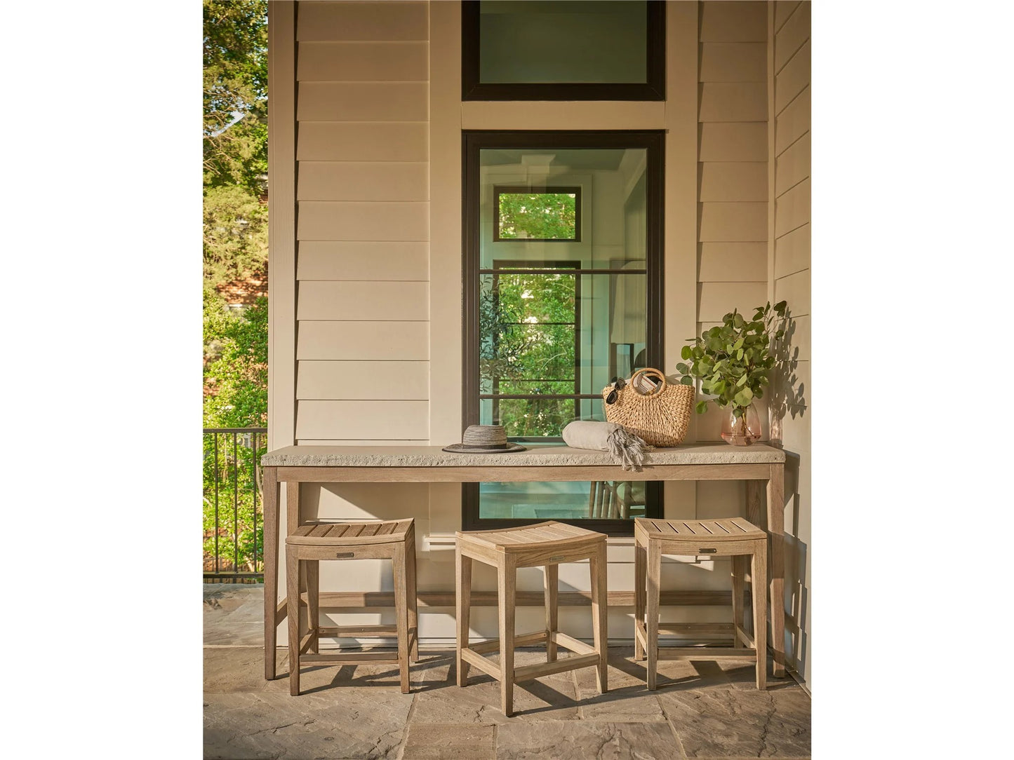 Universal - Coastal Living Outdoor Saratoga Counter Stool