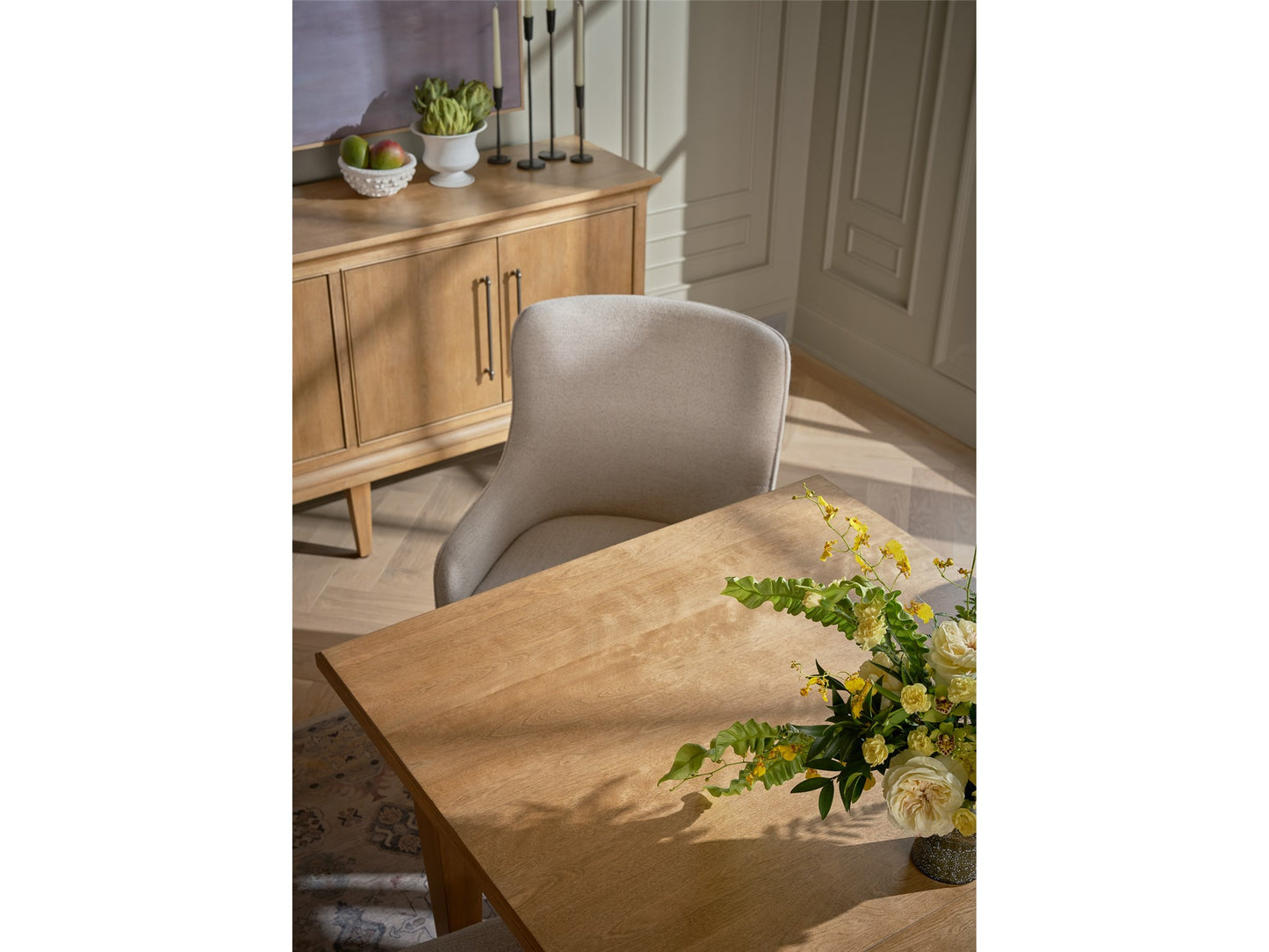 Universal - Birchaven Brindle Dining Table