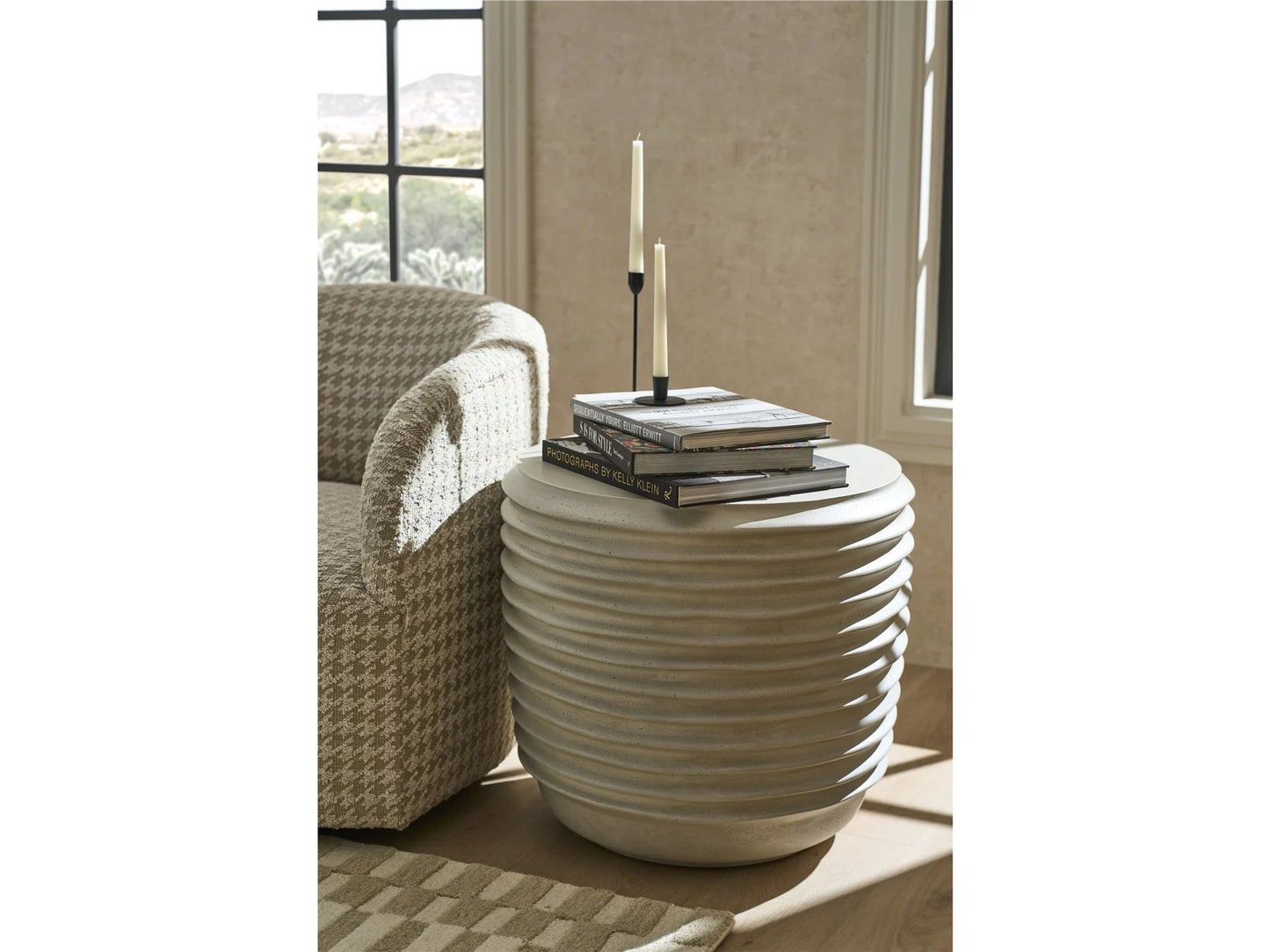 Universal - Dwell Linen Side Table