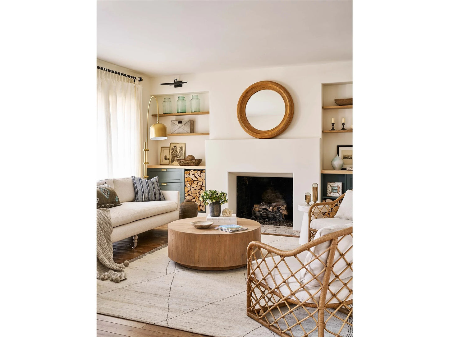 Universal - Weekender Coastal Living Home Weekender Cocktail Table