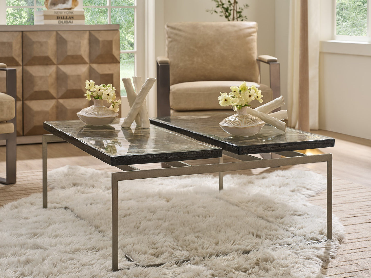 Universal - Avaline Jordan Cocktail Table