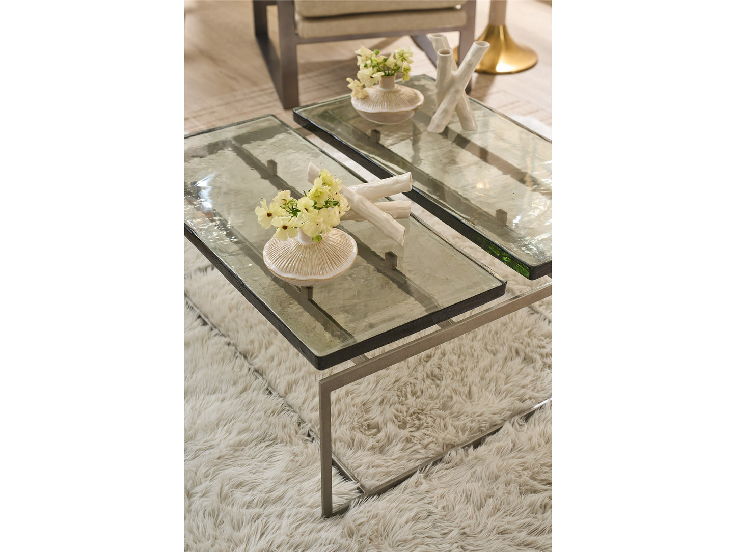 Universal - Avaline Jordan Cocktail Table
