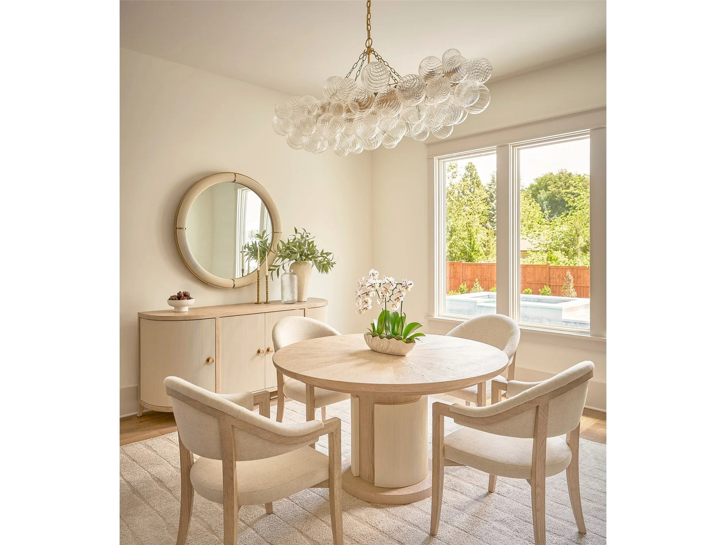 Universal - Velora Round Dining Table