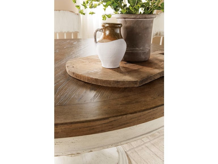 Hooker Furniture - Casual Dining Americana Round Pedestal Dining Table w/1-22in leaf