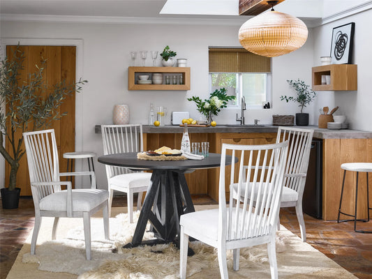 UNIVERSAL - MODERN FARMHOUSE WRIGHT DINING TABLE