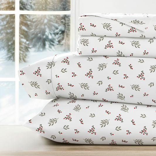 Winter Berries 4-Piece Patterned Sheet Set