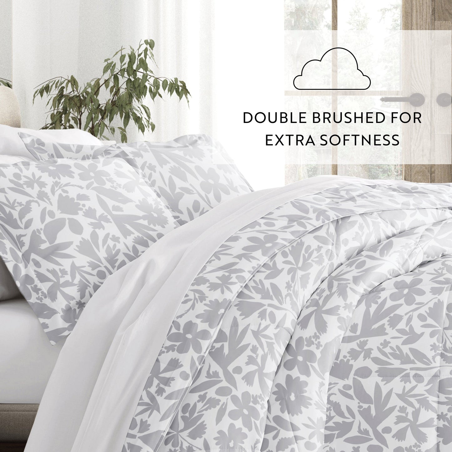 Abstract Garden Patterned Down-Alternative Comforter Set