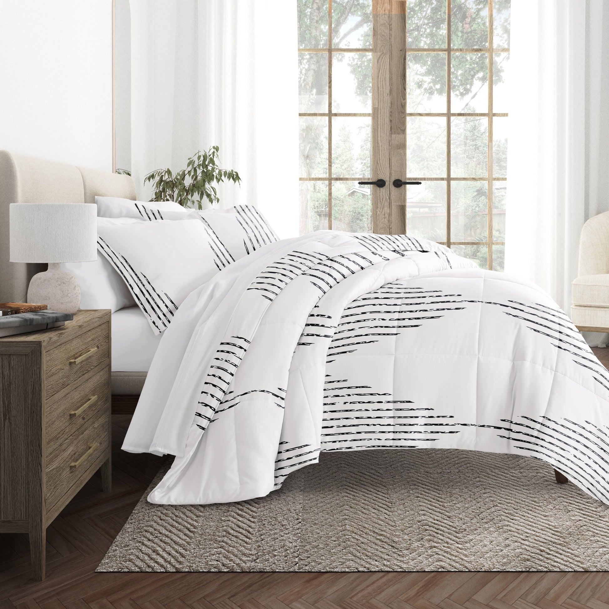 Diamond Stripe Patterned Down-Alternative Comforter Set