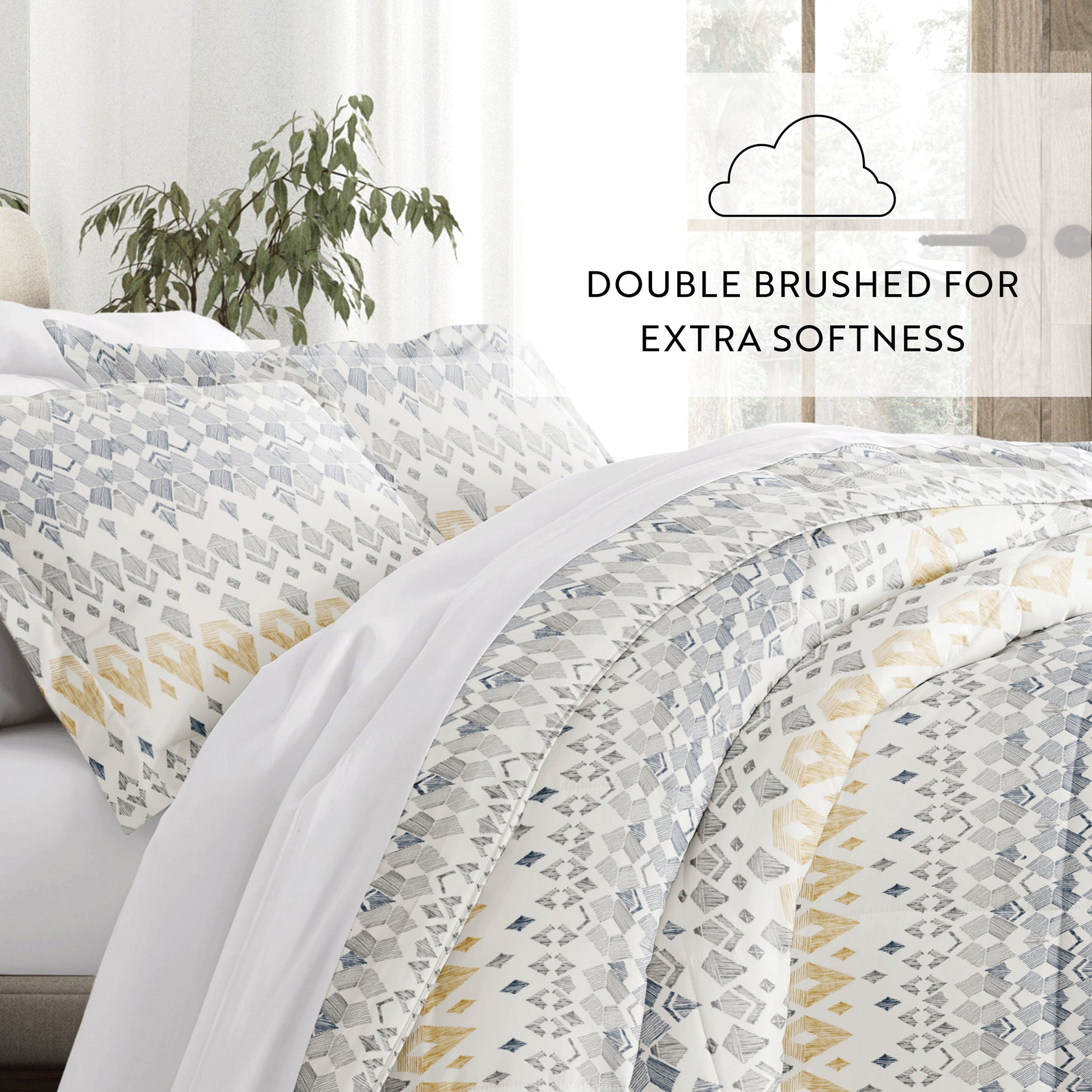 Mayan Stamp Patterned Down-Alternative Comforter Set