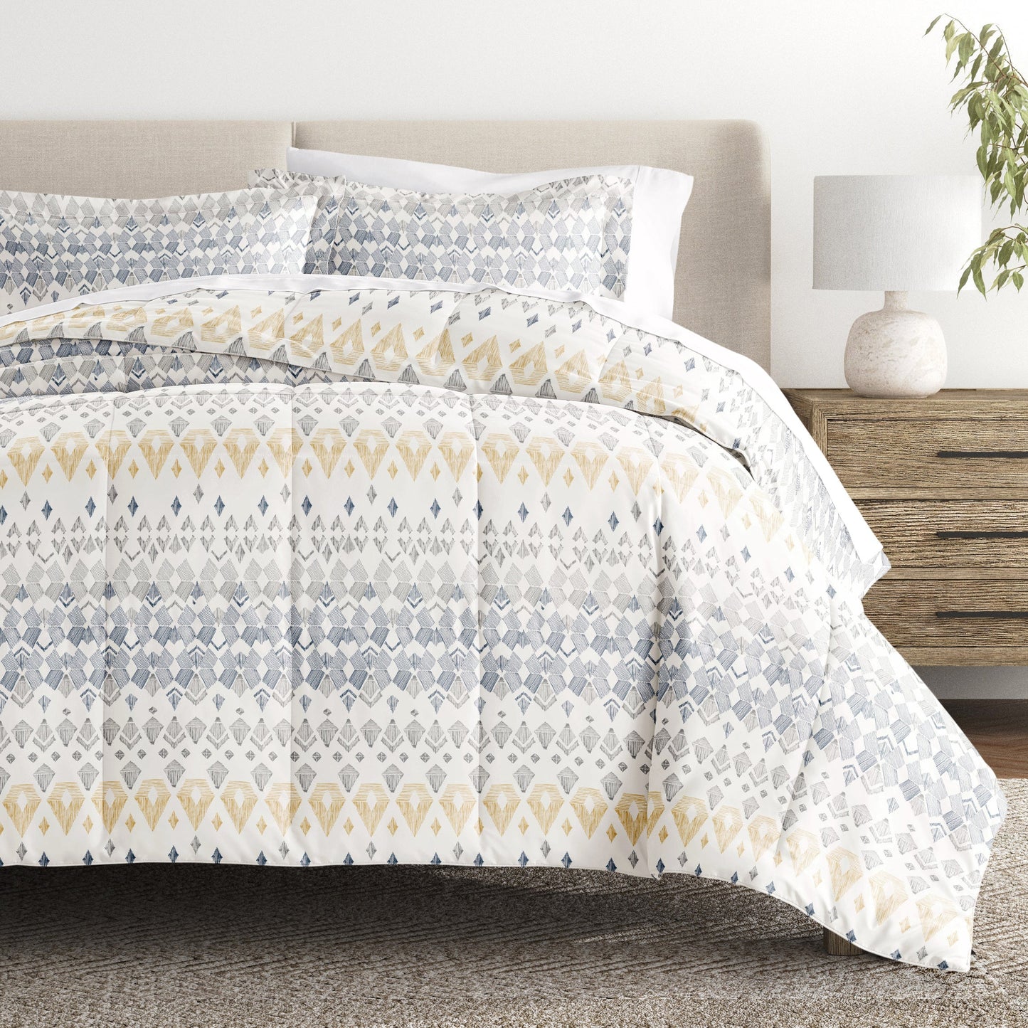 Mayan Stamp Patterned Down-Alternative Comforter Set