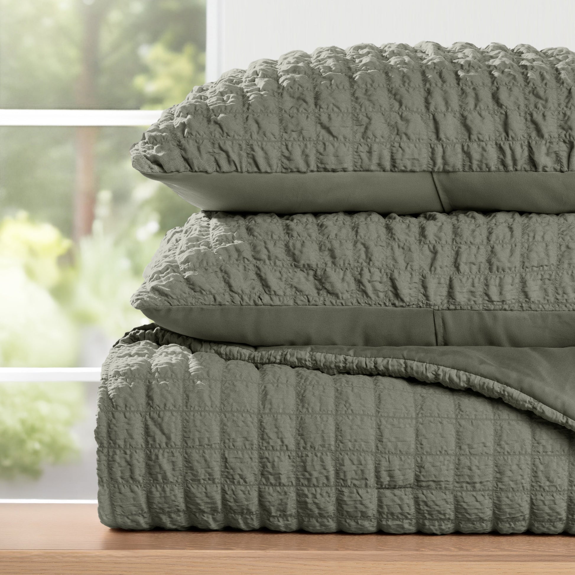 Seersucker Box Textured Down-Alternative Comforter Set